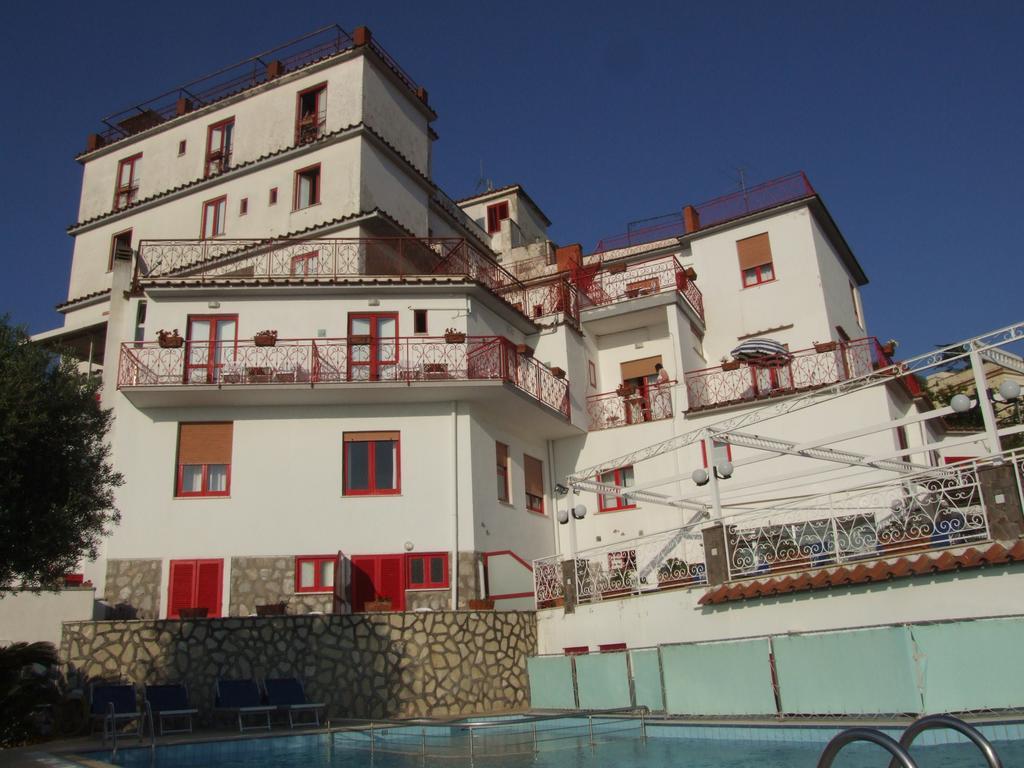 Hotel Dania Sorrento Exterior photo